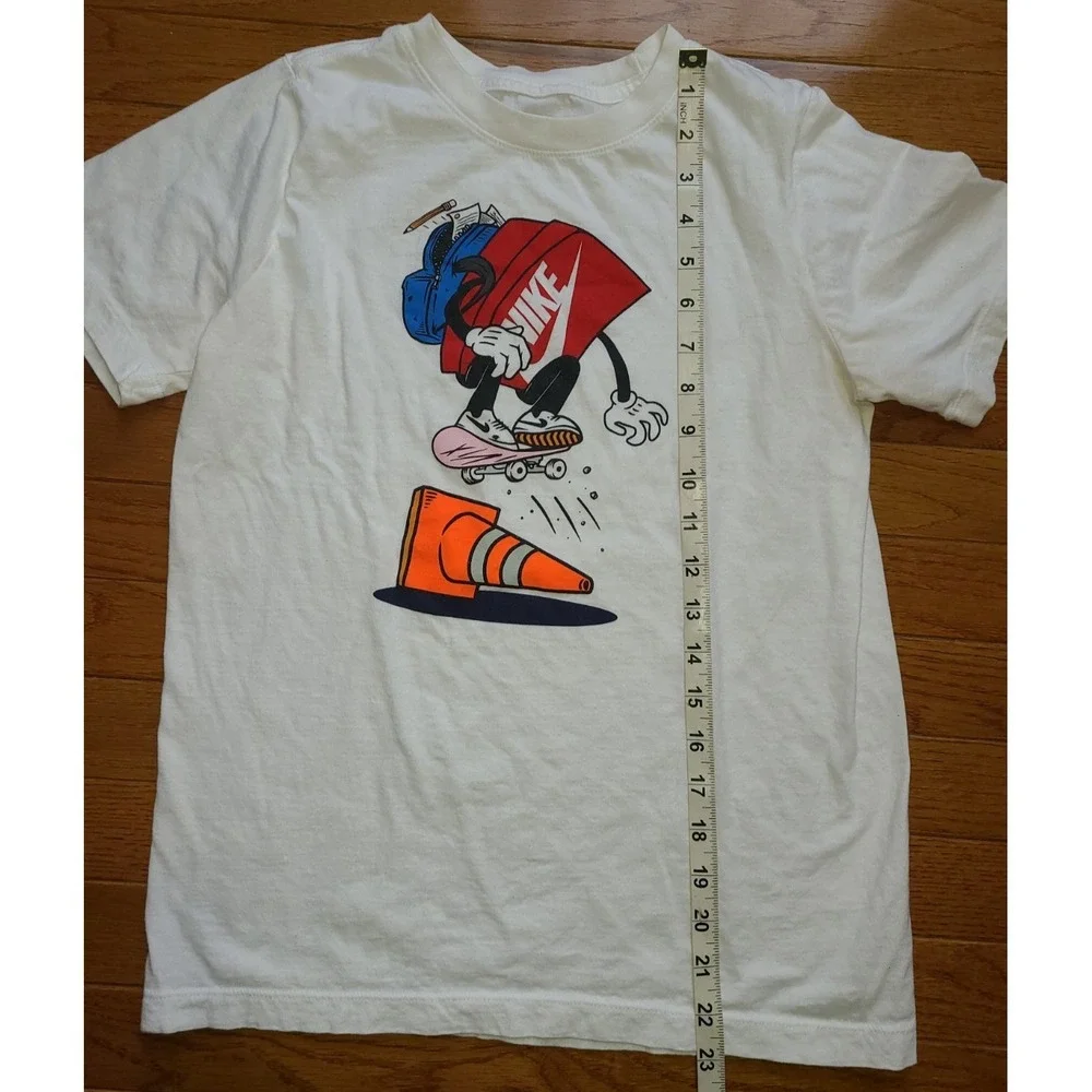 The Nike Tee‎ Skateboarding Back To School Logo Size Lg White Nike Schoolboy